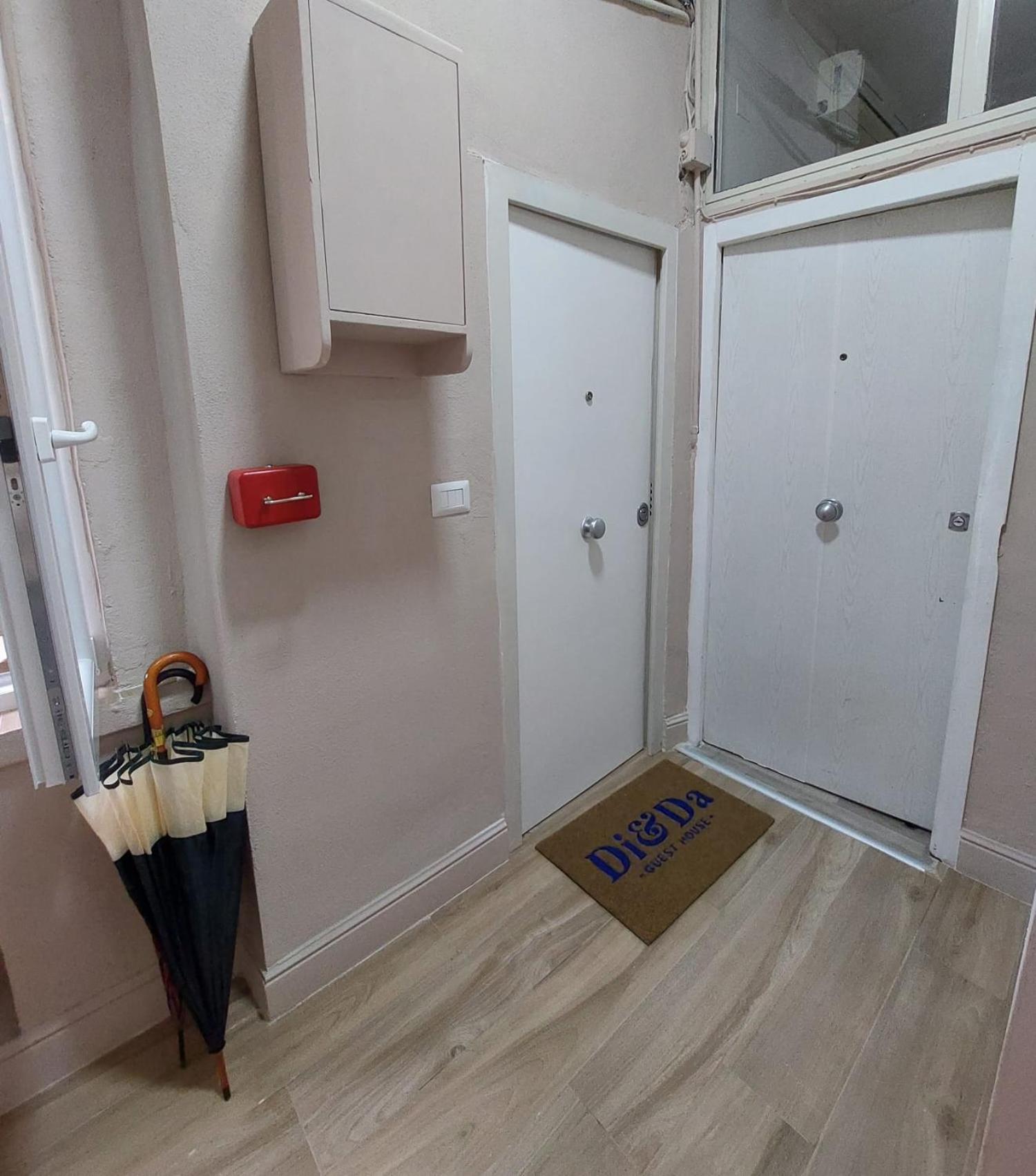 Napoli Centro - Di&Da Guest House Экстерьер фото